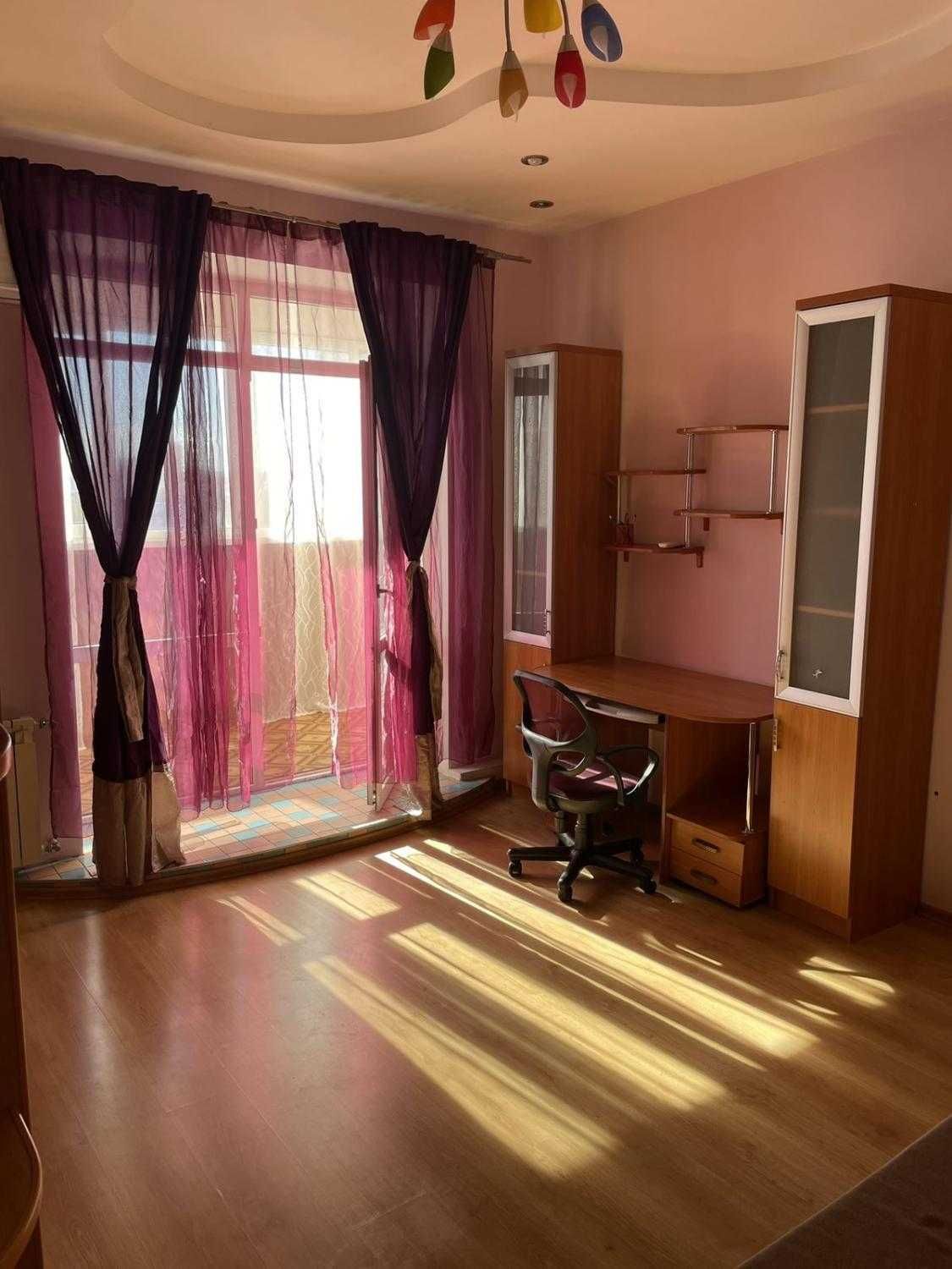 Продам 2-ком квартиру с ремонтом в ЖК "Семь самураев" (912-082)
