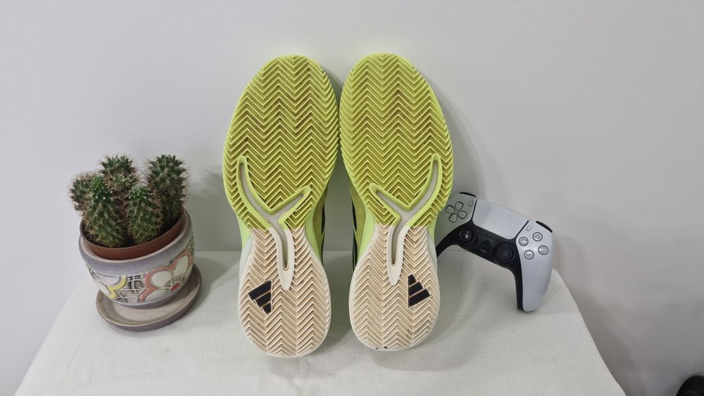 Кросівки Adidas Ubersonic.Розмір 44.5