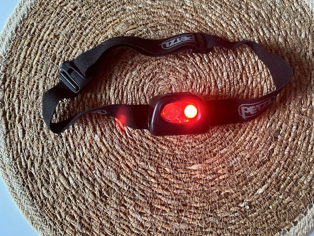 Налобный фонарь Petzl tactikka + rgb