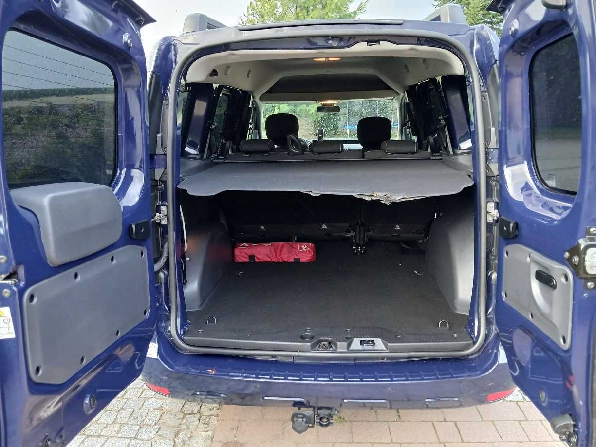 DACIA DOKKER 2017 LIFT 1.2 benzyna 5-osob. Klima HAK lekko uszkodzony