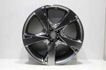Hyundai Genesis Felga Felgi 22&quot; Uszkodzona