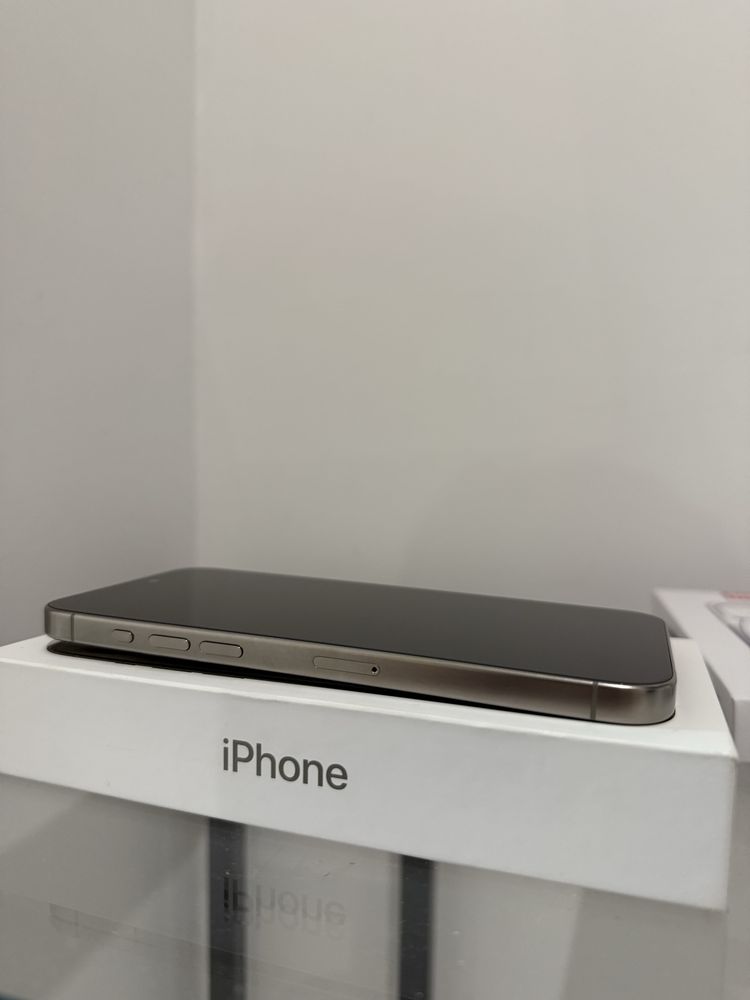 iPhone 15 Pro Max, Natural Titanium, 256GB
