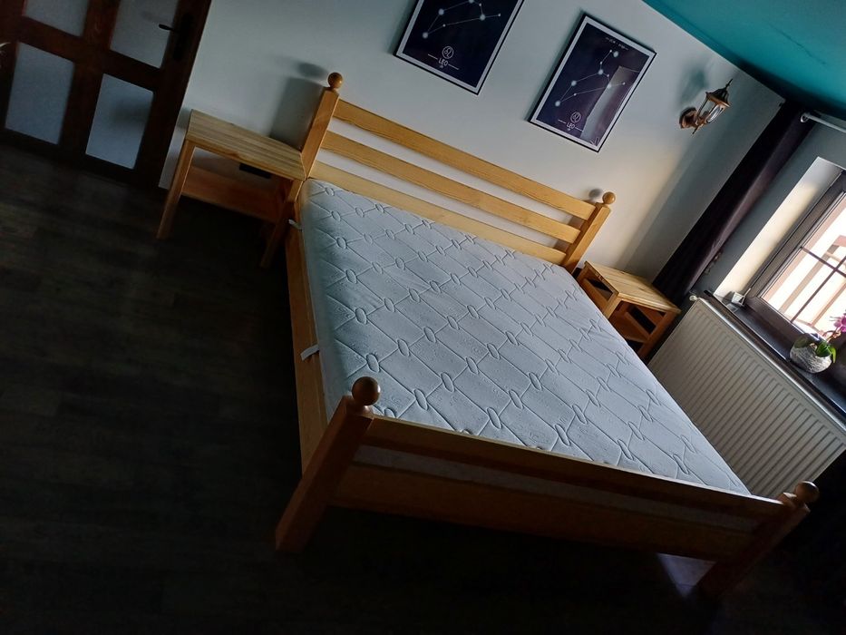 Sprzedam  łoże małżeńskie  180x 200