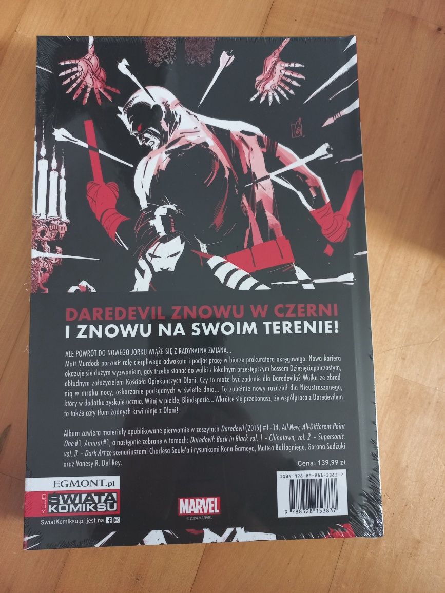 Znowu w czerni. Daredevil tom 1