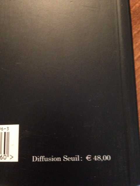 Livro em francês Cléopâtre c/capa dura