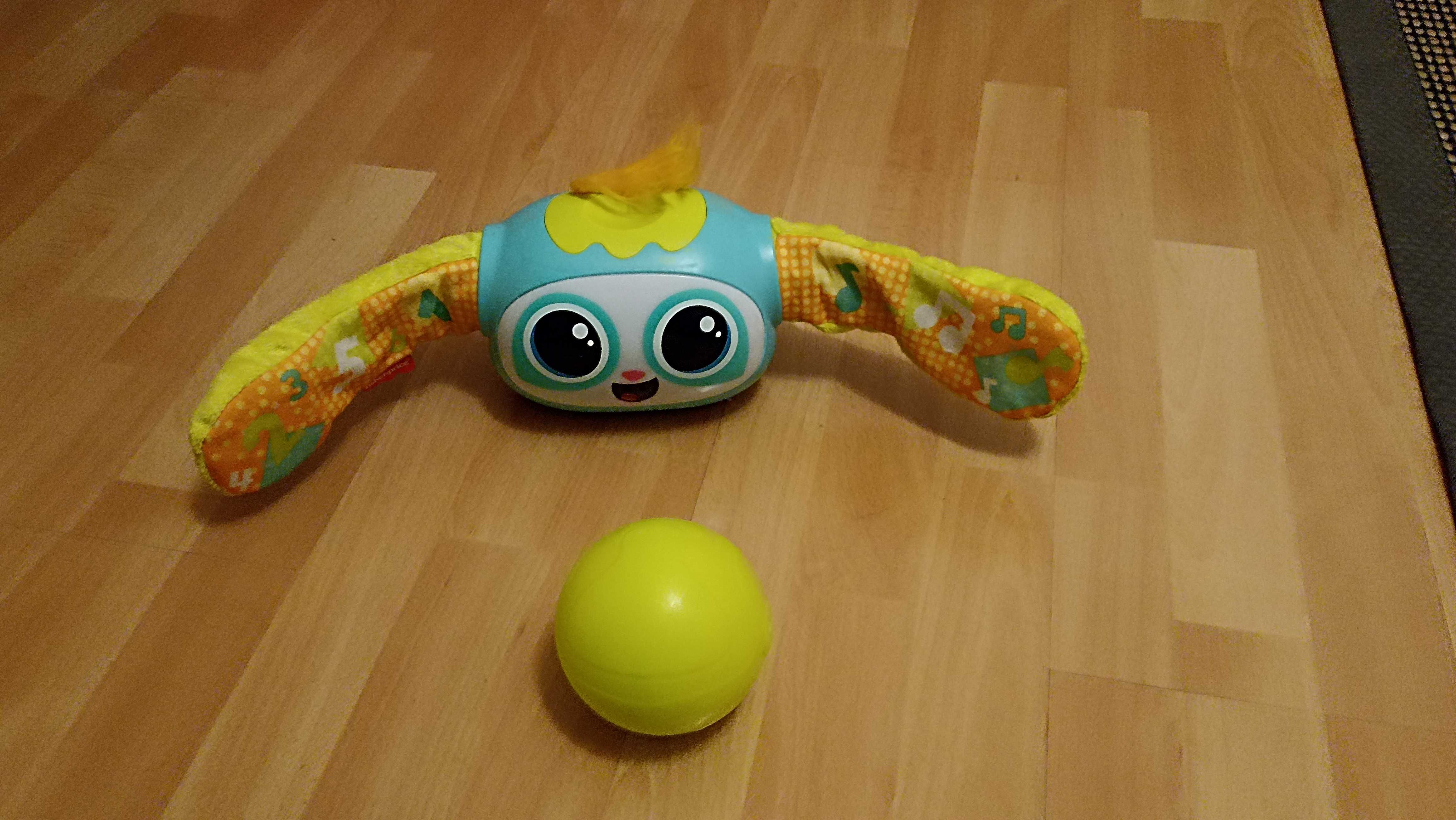 Turlaczek Rovee Fisher Price - rzuca piłkę, mówi, śpiewa, tańczy