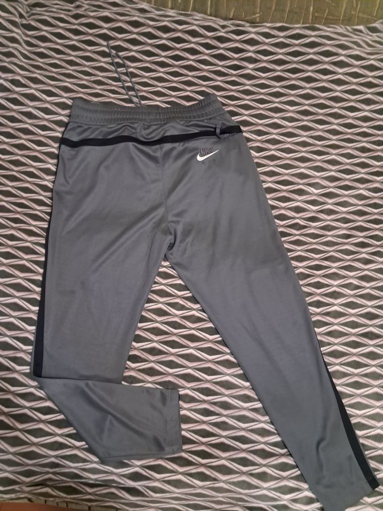 Штаны Nike оригинал р. L - Xl