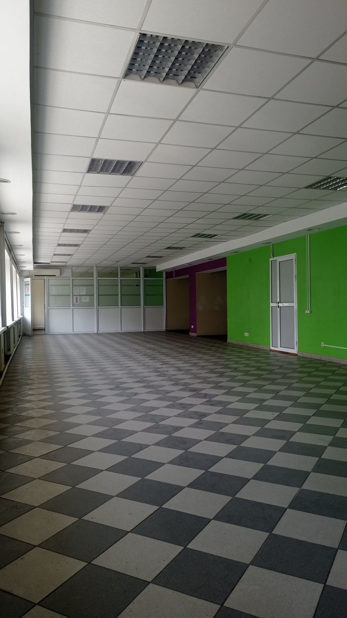 Фасад Сдам помещение офис Балковская 31 под любой вид