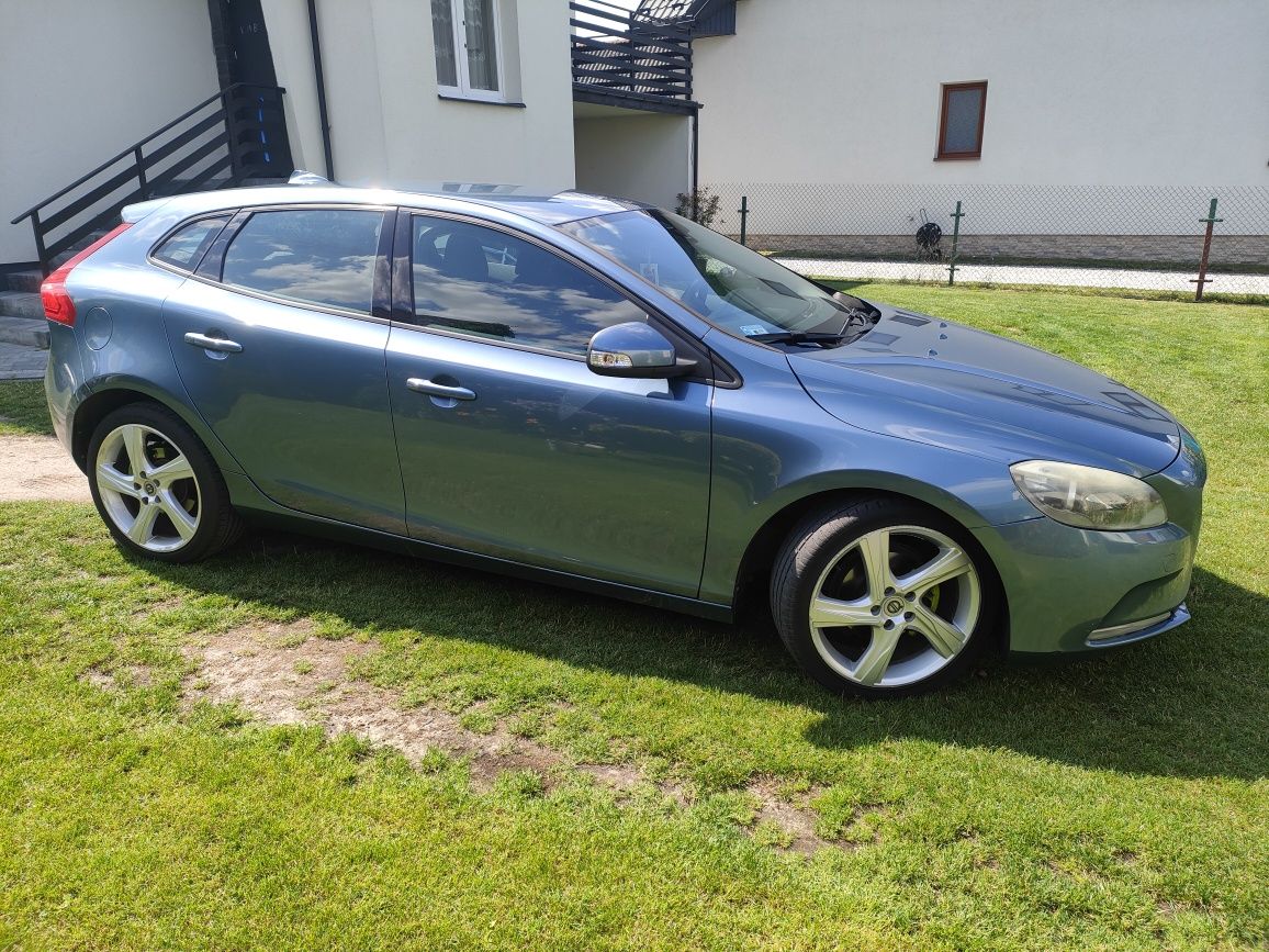 Sprzedam Volvo V40