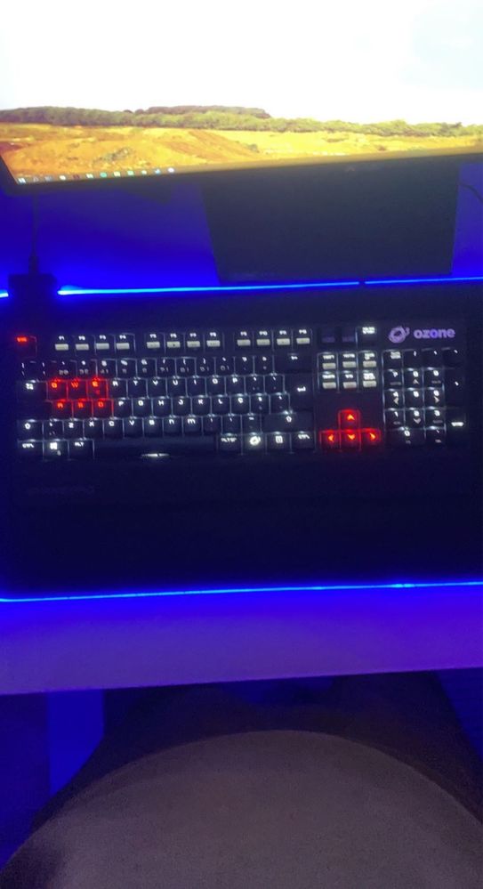 Teclado Ozone StrikePro Mecânico