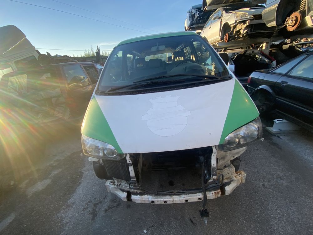 Mitsubishi L400 (peças)