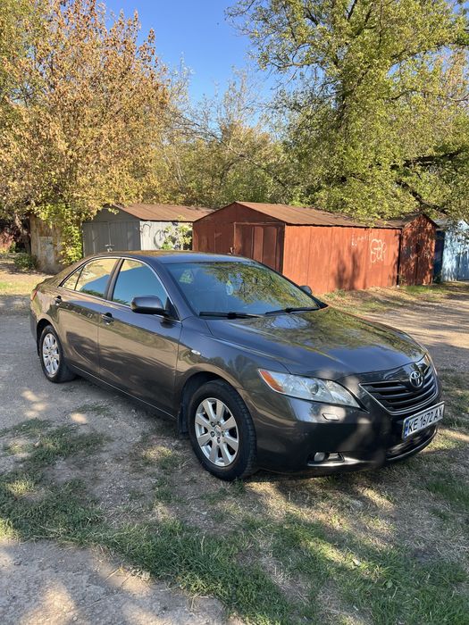 Продам Toyota Camry 3.5