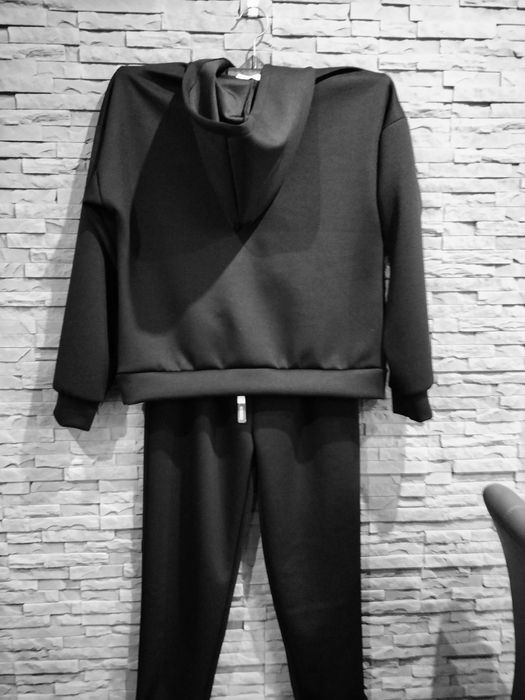 Piękny dres Oversize