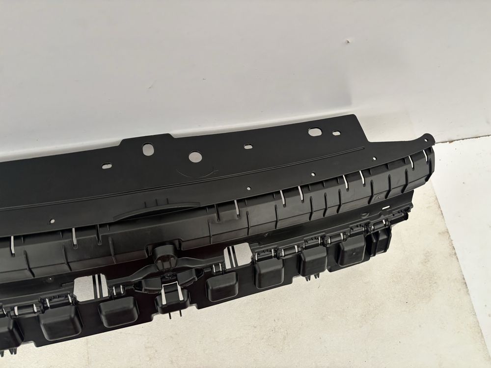 VW Caddy IV 4 2K7 20- wzmocnienie grilla atrapy stelaż grill nakładka