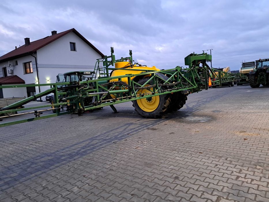 John Deere 944i opryskiwacz