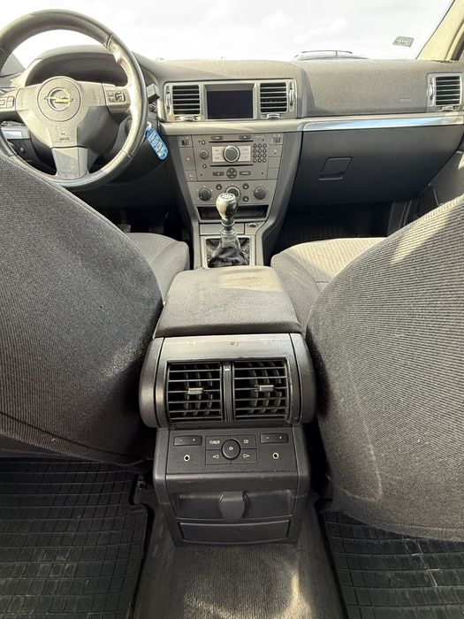 Na Sprzedaż Opel Signum 2.0D/hak/bez rdzy/długie oplaty/zadbany/klima