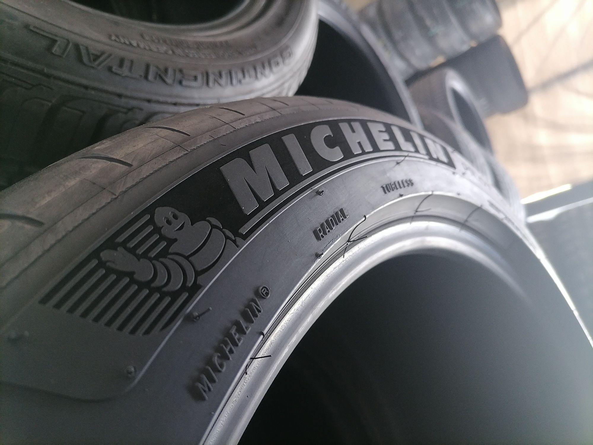 Літні Шини БВ 325/35 R23 MICHELIN Pilot Sport 4S - Mercedes-Benz GLS