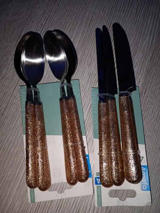 Zestaw sztućców 8 elementów