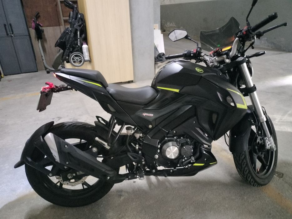 Mota rkf 125 mota como nova sem riscos sem quedas com alguns extras