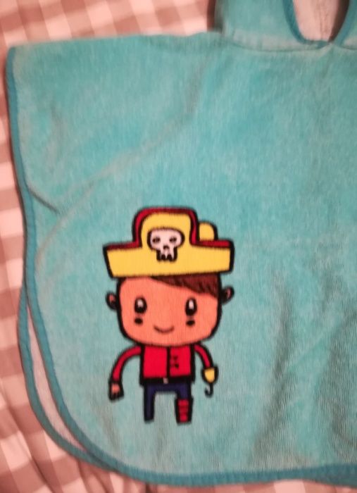 Poncho ou toalha de praia ou de piscina para criança ou bébé azul