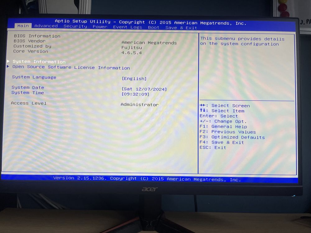 Komputer - Fujitsu P520 E85+  (bez dysku)