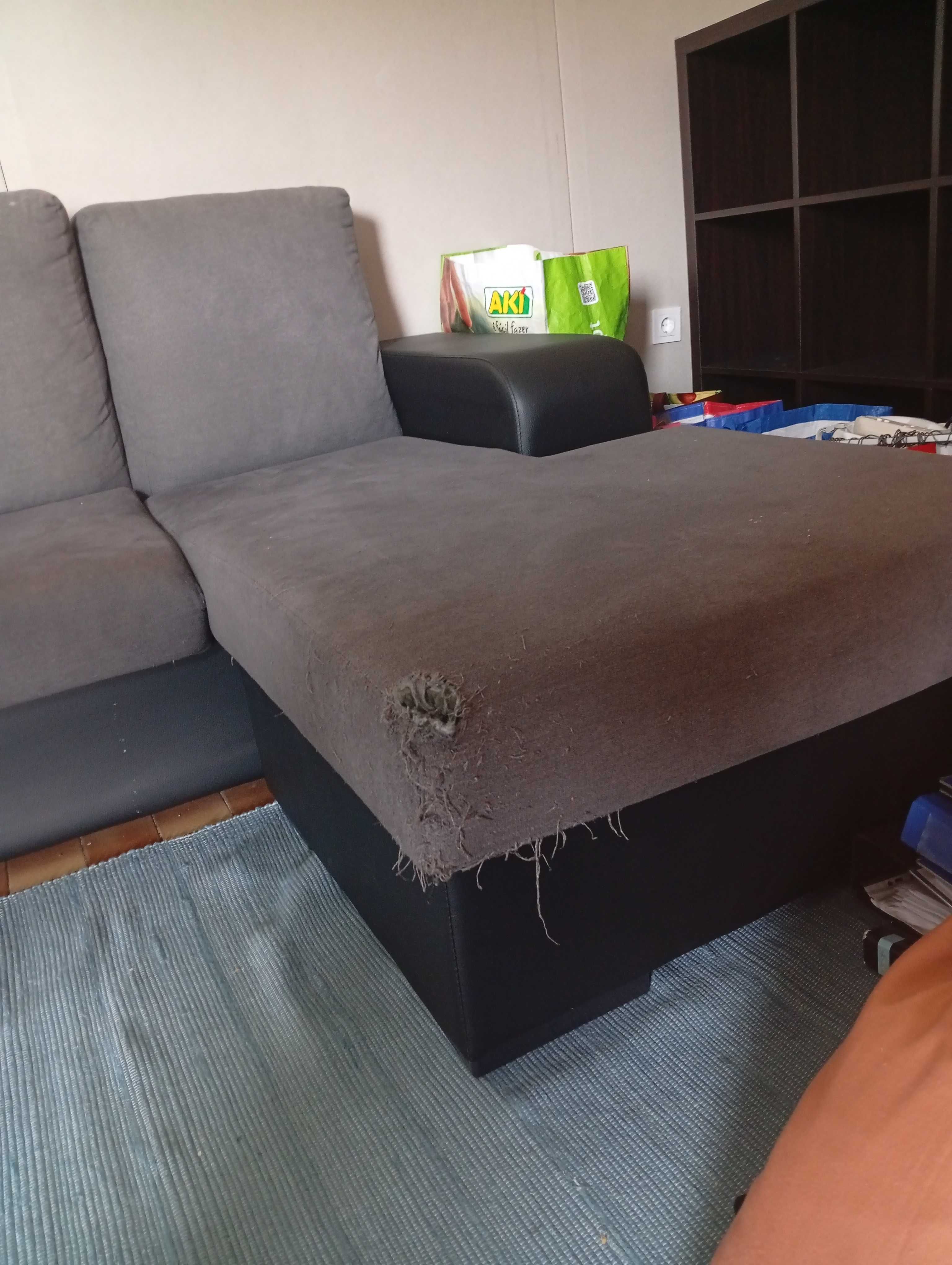 Sofá com chaise long