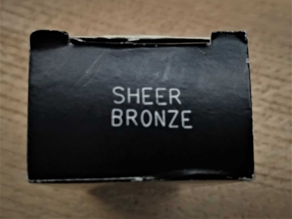 Avon nail expert perłowa kuracja paznokci Sheer Bronze