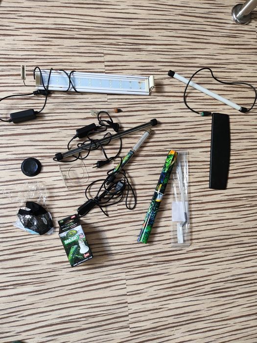 Akcesoria akwarystyczne świetlówki grzałki