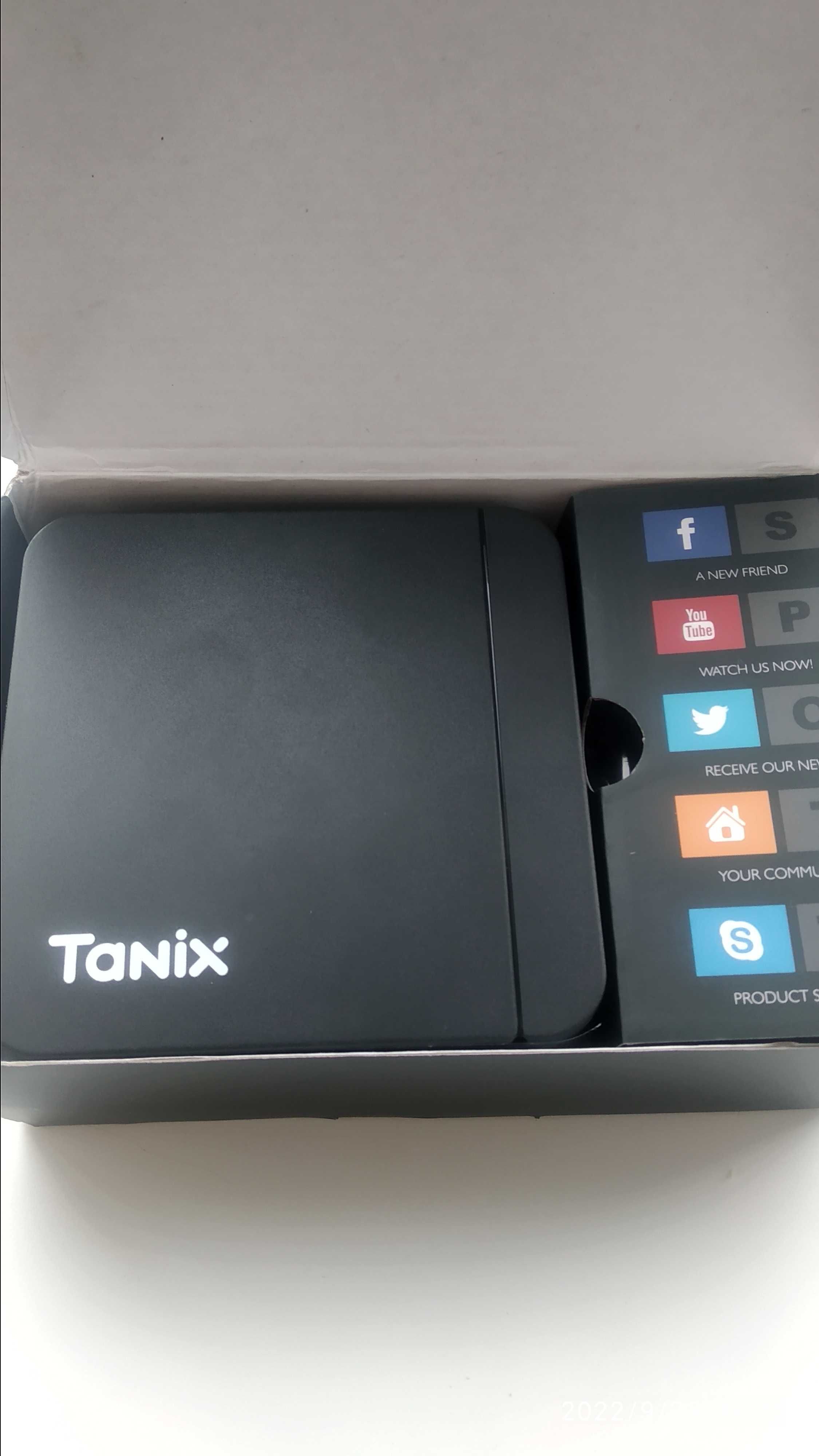 TVBox VONTAR X4 4/32 GB Amlogic S905X4.Сток,Slimbox.Налаштований