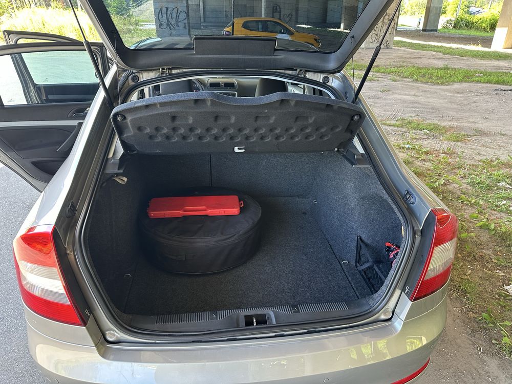 Skoda octavia 1.6 mpi/lpg 12 lat w jednych rękach Tempomat