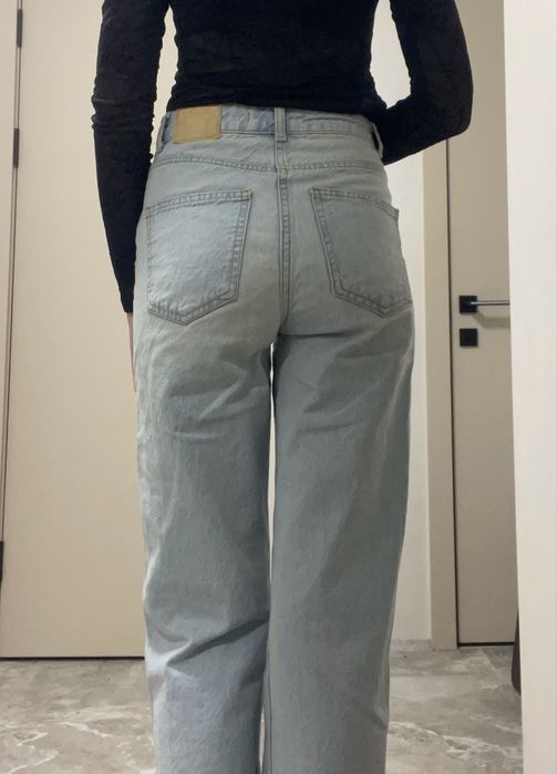 Світло-блакитні джинси ZARA