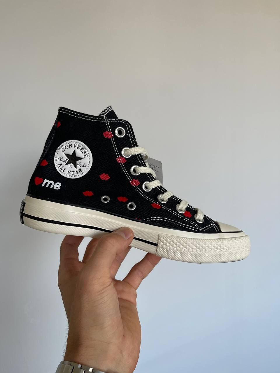 Жіночі кеди Converse Chuck 70 Embroidered Lips  Black