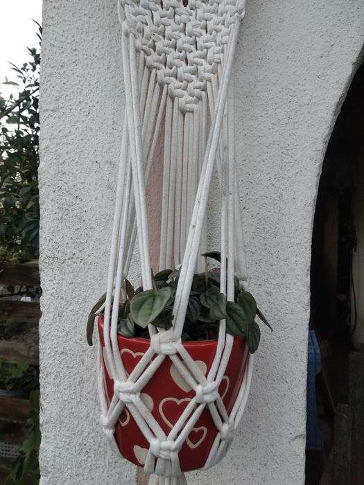 Suporte para vaso em macrame