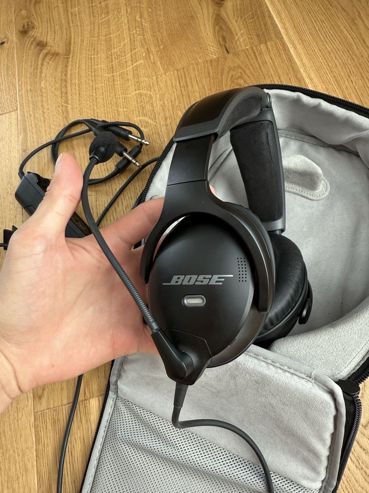 Słuchawki lotnicze BOSE A30 z Bluetooth podwójna wtyczka