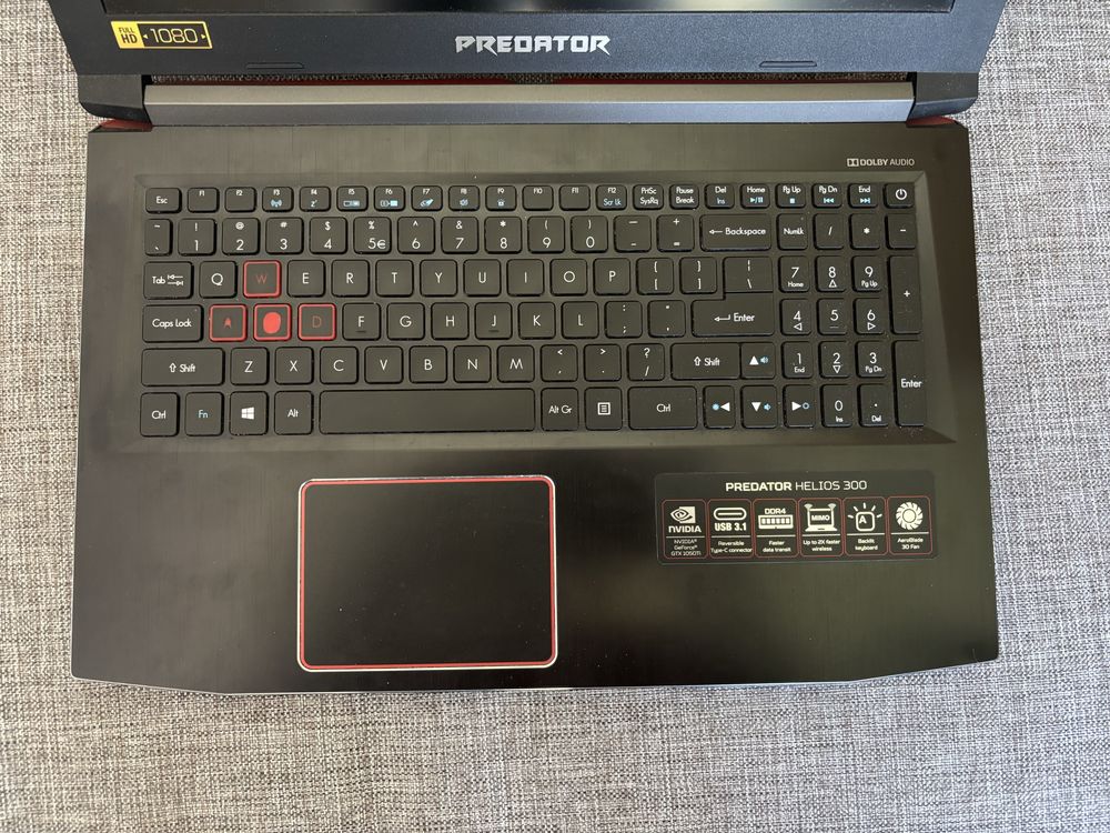 Laptop Acer Predator G3-572 (i7-7700HQ, NVIDIA 1050Ti, 16RAM, 512SSD)