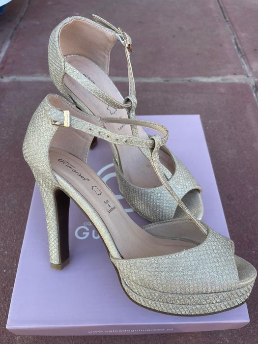 Sandália Dourada - N37