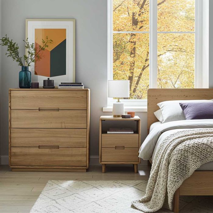 Комоди / Комоди в кімнату / Красивий комод