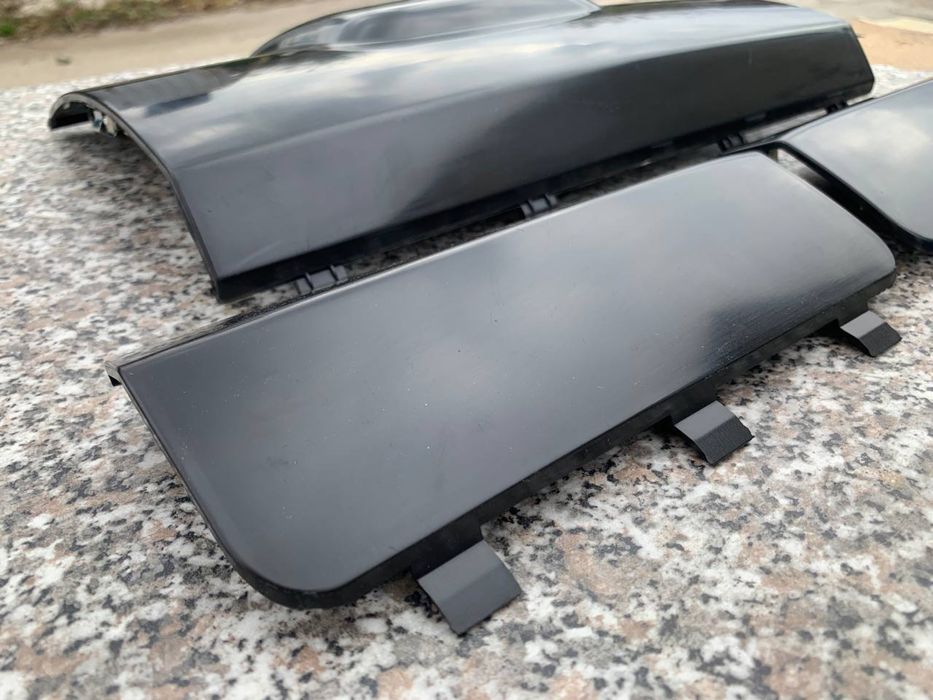 Заглушка заднего бампера Мерседес ML W163 Заглушки Фаркопа Рестайлинг