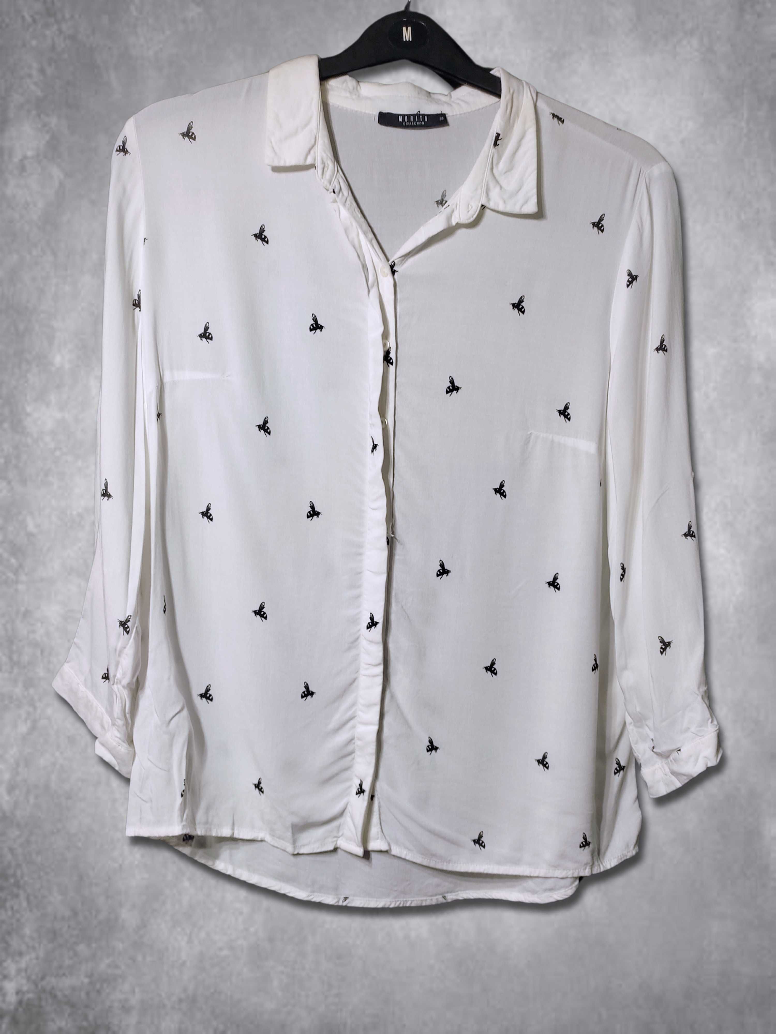 Biała koszula z długimi rękawami we wzór w czarne pszczoły Mohito