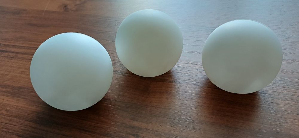 Lampa kulista LED