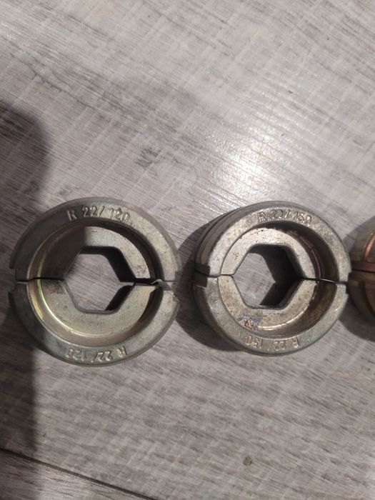 Zestaw 10 matryc  do zakuwania CU do praski Klauke K-22