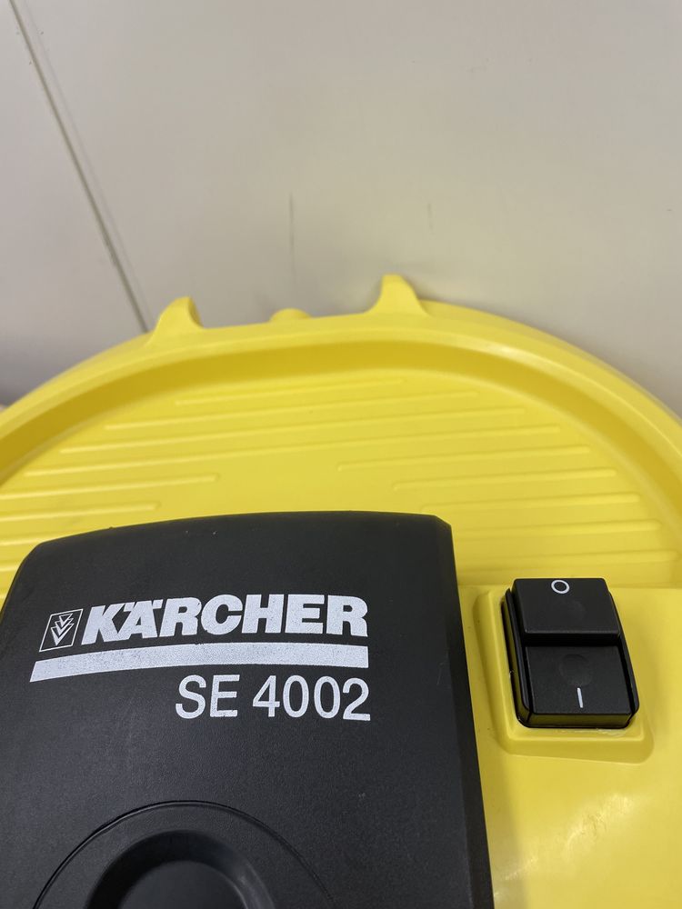 Górna żółta pokrywa obudowa Karcher Se 4002 Se 4001 Włączniki