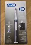 Szczoteczka magnetyczna ORAL-B iO White Clean