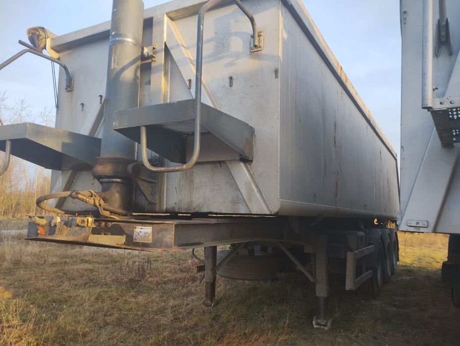 Wynajem naczep wywrotek