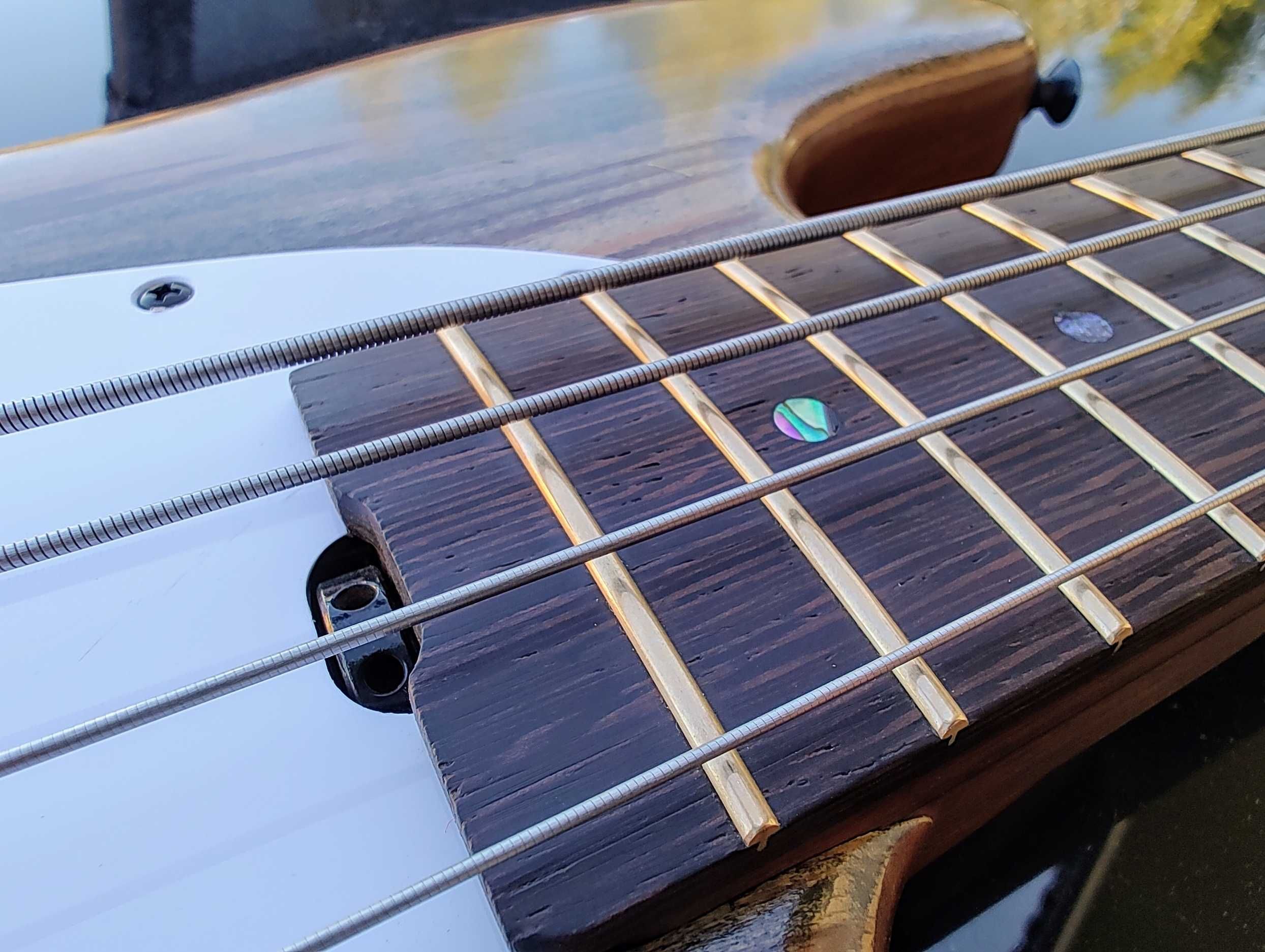 Bass FUTER Custom Precision 51