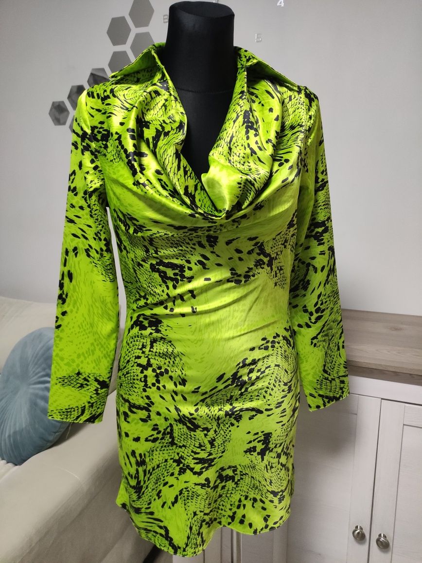 Nowa sukienka satynowa river island zielona seledynowa panterka z metk