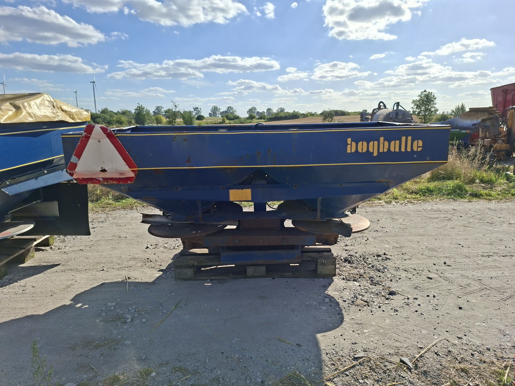 Rozsiewacz Nawozu Bogballe E Ex Hydraulicznie otwierany
