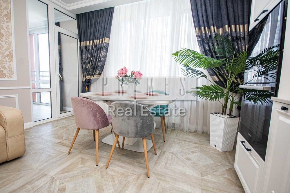 Продаж 2к. квартири, вул Дніпровська набережна 20а, Севен Seven