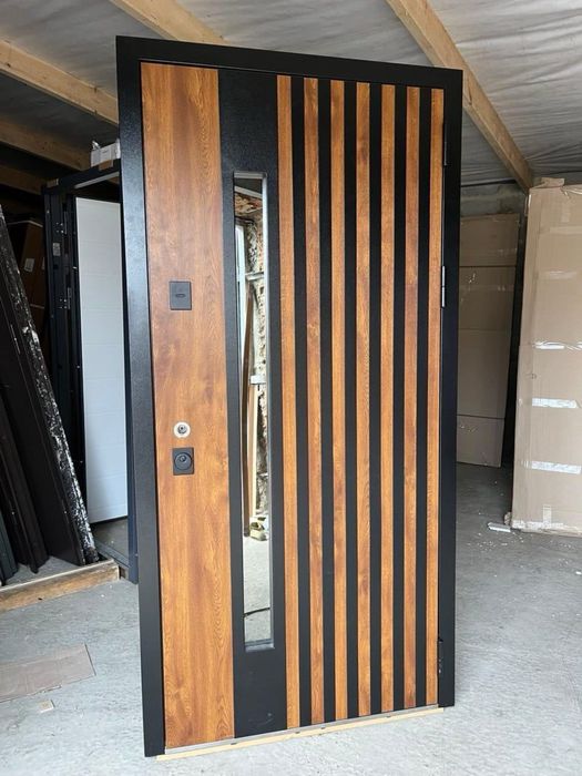 Двери входные. Стандартные и нестандартные. Вхідні двері