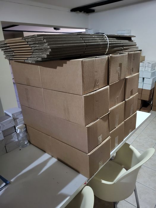 Caixas de cartão diversas